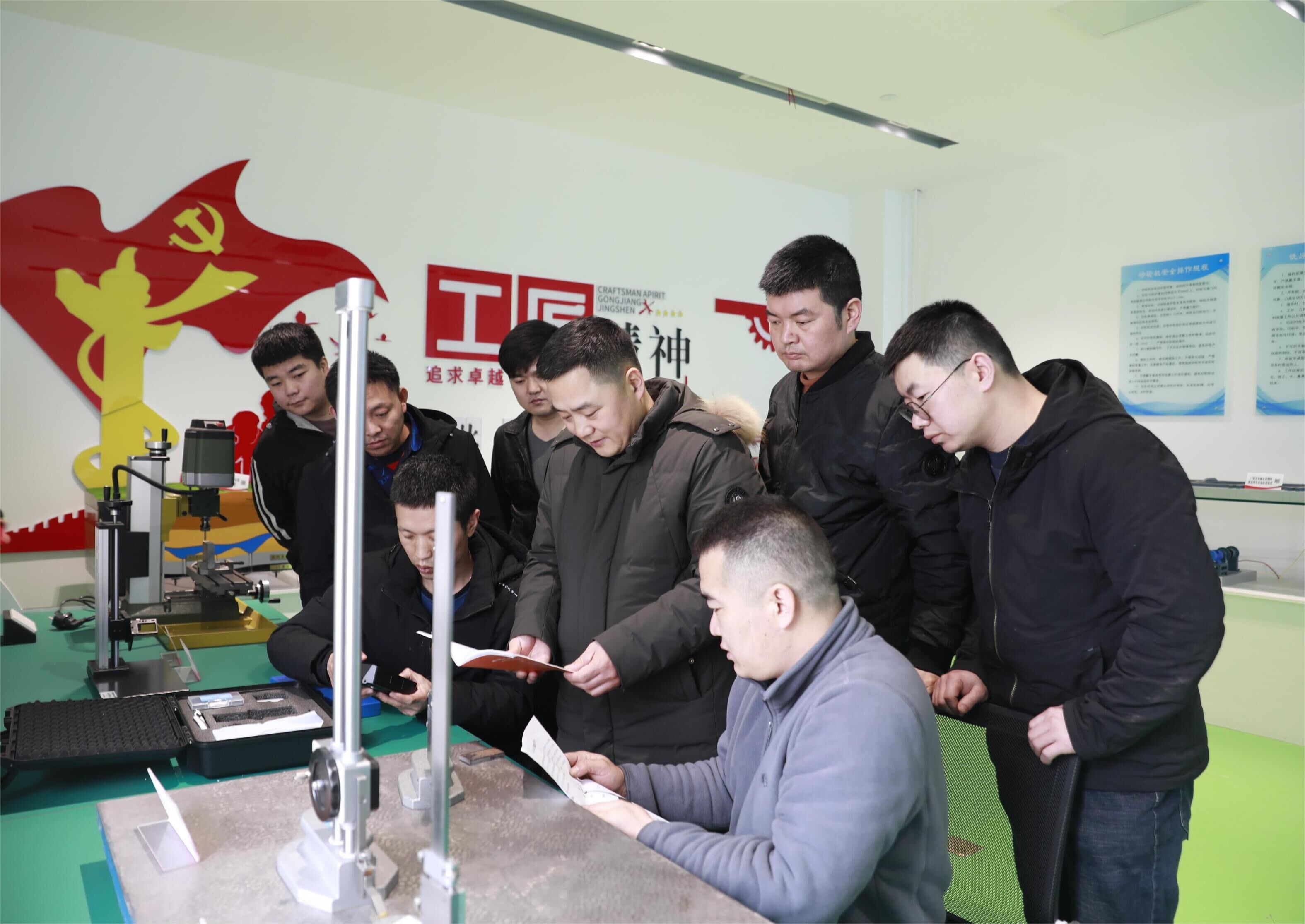 張新停深入現(xiàn)場調(diào)研1.JPG