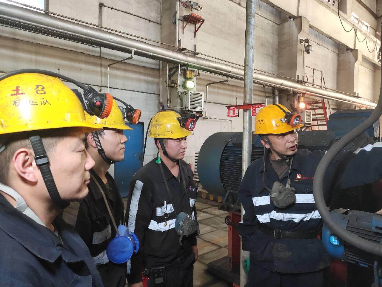 311690766599342947.jpeg 高德義 主運(yùn)機(jī)頭講解設(shè)備.jpg