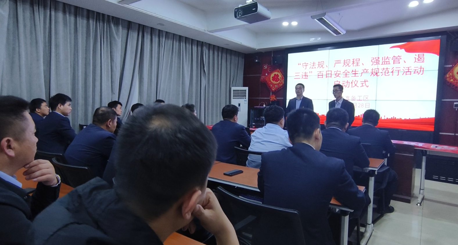 291695981739663849.png 123321.png