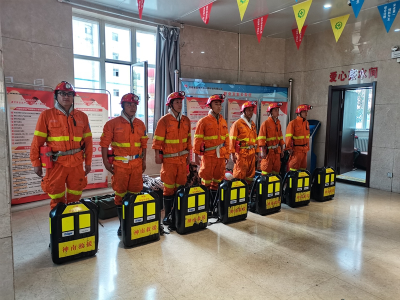 261698282413781516.jpeg 反風演習救護隊待命.jpg