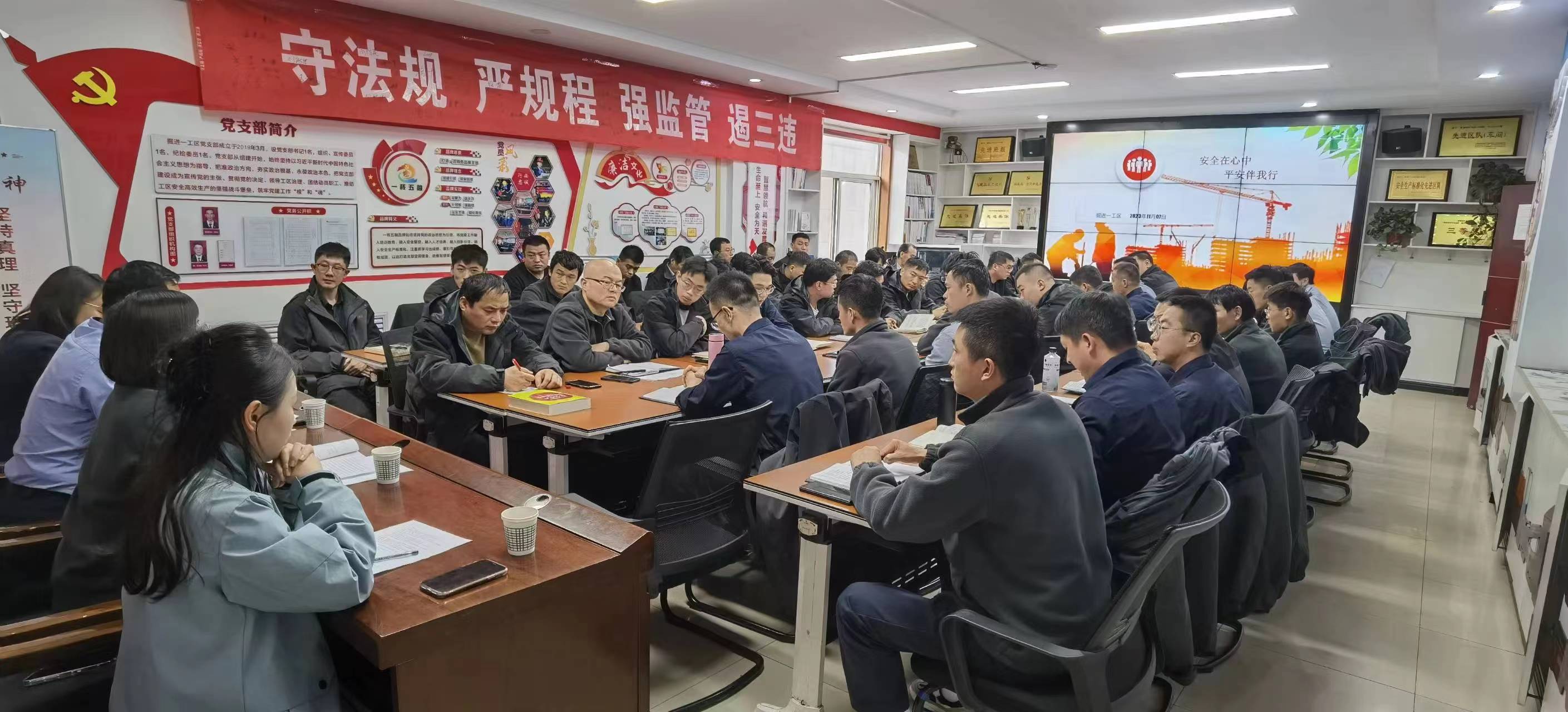 111699687131293477.jpeg 平安伴我前行3.jpg