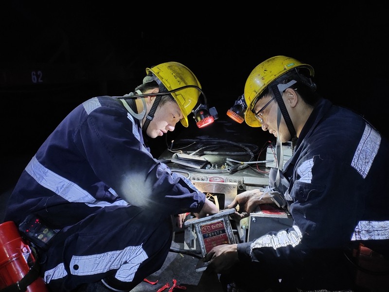 301714445059379405.jpeg 馬柯 王艷飛(1)_副本.jpg