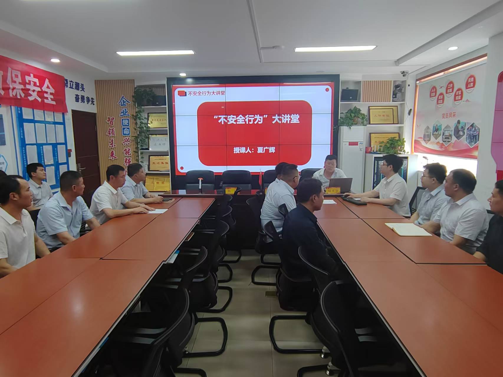 051722820540664897.jpeg 4059885FDC616DF4AE00A8B56D6B4B16.jpg