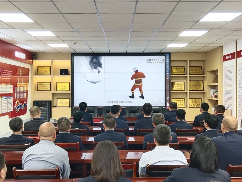 111726015980679127.jpeg 安全月1.jpg