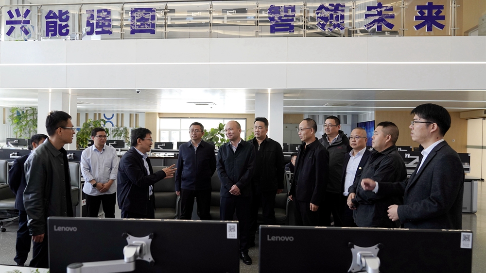 031727917118751866.jpeg 國家礦山安全監察局陜西局黨組成員、副局長李社到公司督導檢查國慶期間安全生產工作.JPG