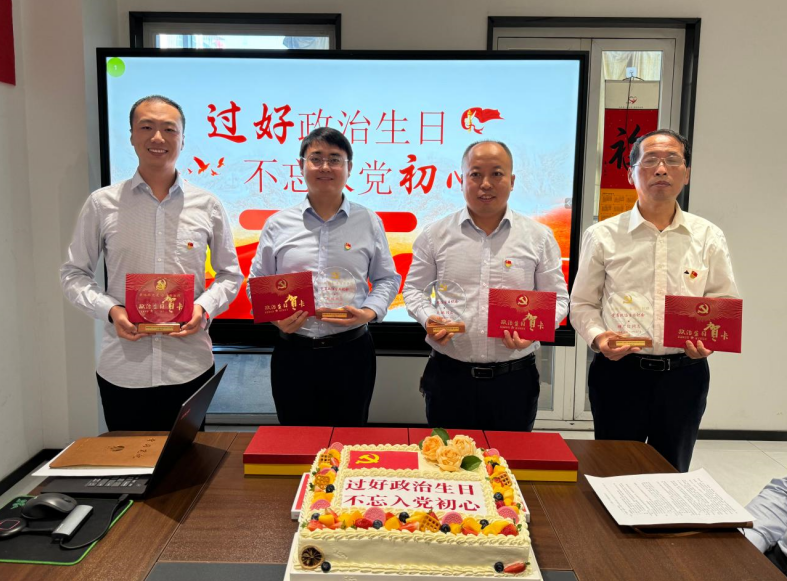 141728898408714702.png 180a7df1ef110f63eaa692858908da3b.png