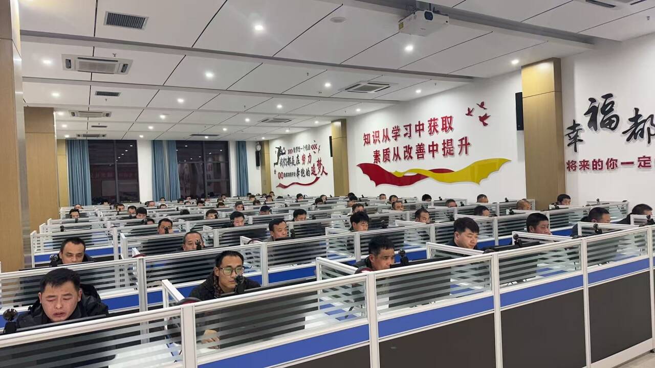 2月-以考促學(xué)強本領(lǐng) 以學(xué)促干守安全（張宇）.jpg